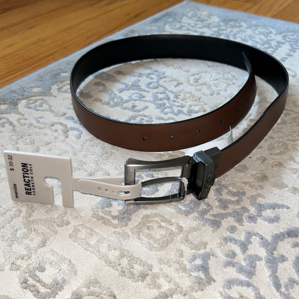 NEW WITH TAGS KENNETH COLE REACTION BUCKLE MEN'S BELT